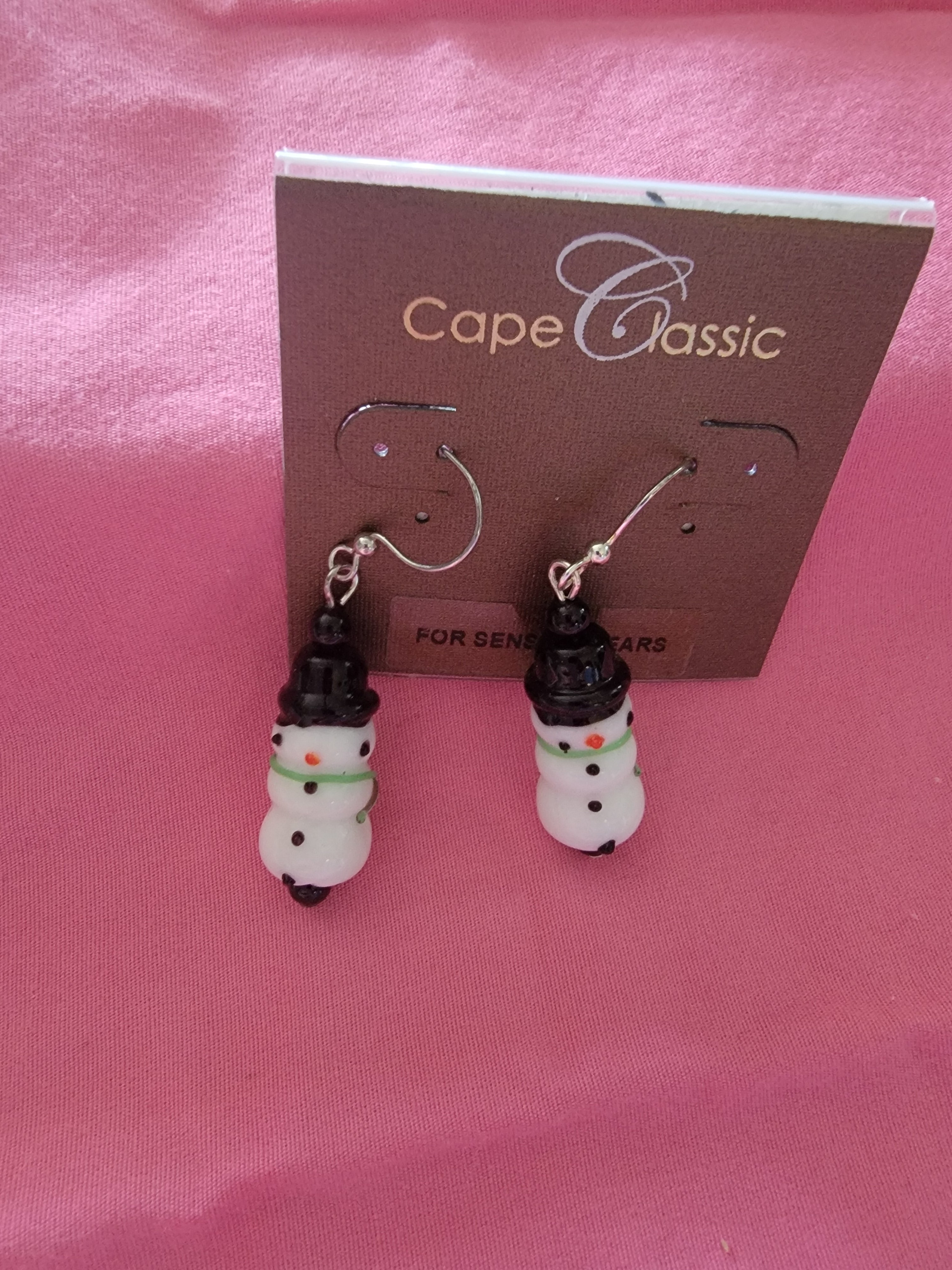 White snowmen earrings