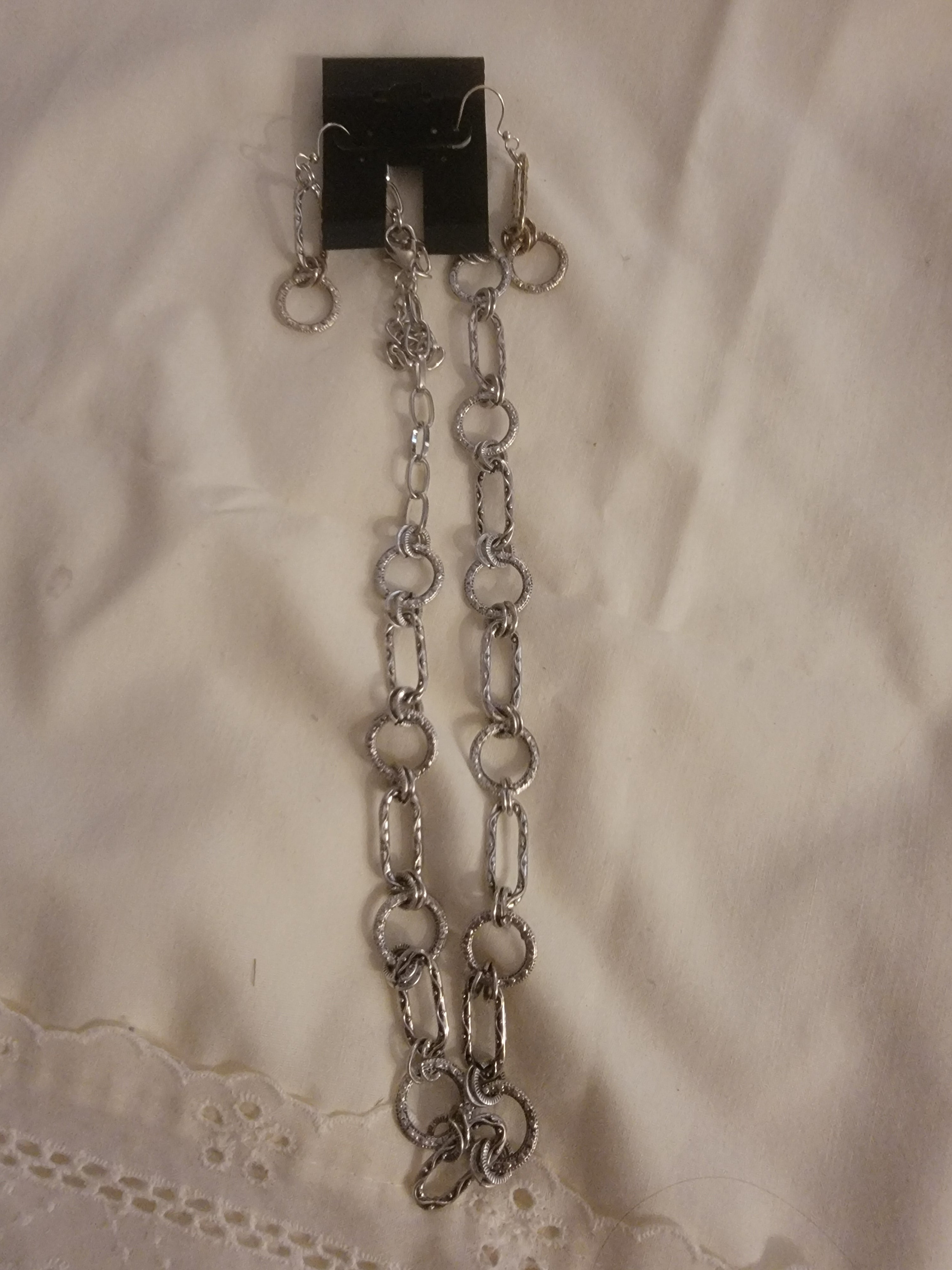 Necklace set